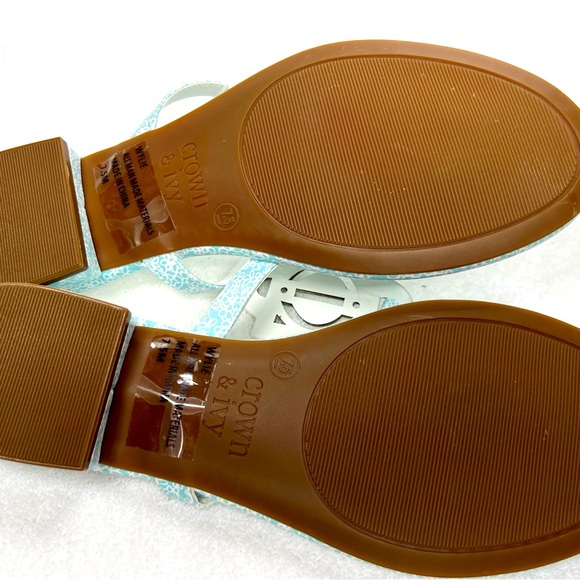 Crown & Ivy, teal blue floral sandal - Picture 4 of 5
